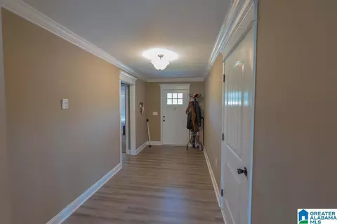 Entry Way - 1005 Spring View Ln, Clanton, AL 35045 photo 2 of 3