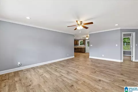 Living - 85 Trinity Ln, Oneonta, AL 35121 photo 2 of 4