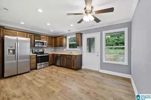 Entry Way - 85 Trinity Ln, Oneonta, AL 35121 photo 1 of 7