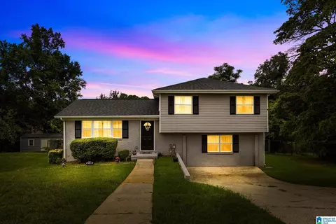 605 Old Pine Rd, Birmingham, AL 35214