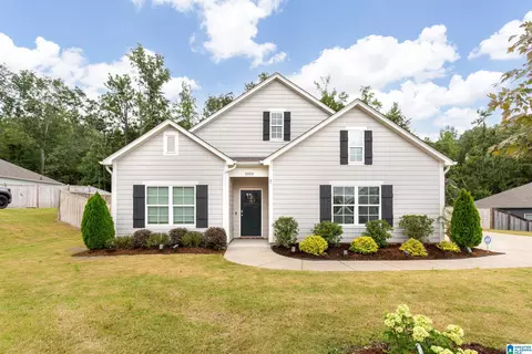 1053 Mountain Laurel Cir, Moody, AL 35004