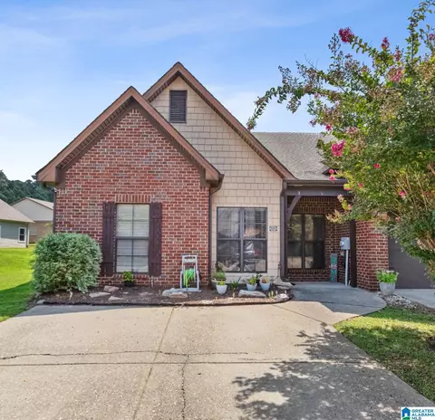 5251 Sterling Glen Dr, Pinson, AL 35126