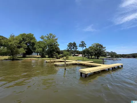 119 Estates Club Dr, Pell City, AL 35128