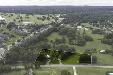 8108 Dickey Springs Rd, Bessemer, AL 35022