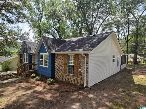116 Oak St, Maylene, AL 35114 photo 2