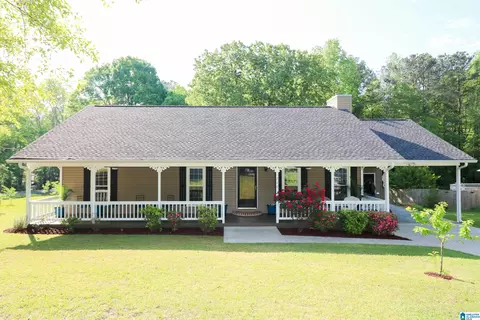 200 Maplewood Cir, Pell City, AL 35128
