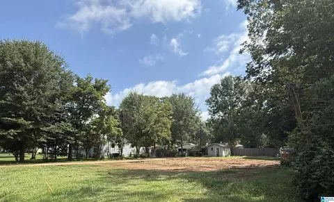 212 S Bolton Ave #1, Sylacauga, AL 35150