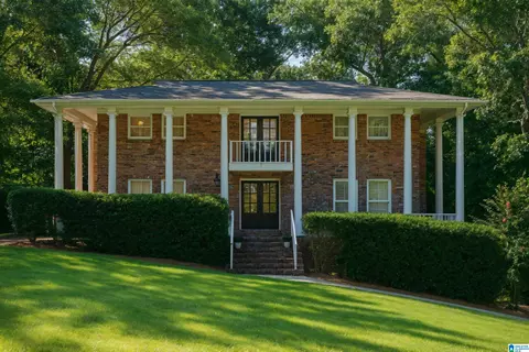 3411 Stoneleigh Dr, Vestavia, AL 35223