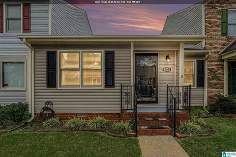 1524 Cambridge Pl, Anniston, AL 36207