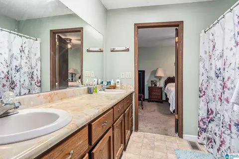 Bath - 104 Adriane Dr, Clanton, AL 35045 photo 2 of 2