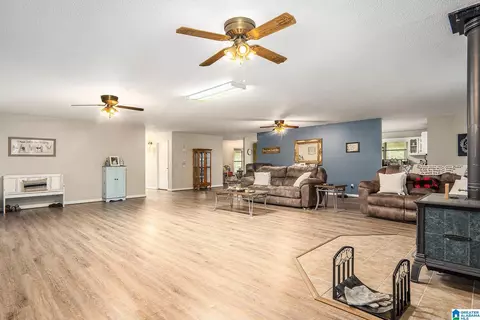 Living - 104 Adriane Dr, Clanton, AL 35045 photo 3 of 3