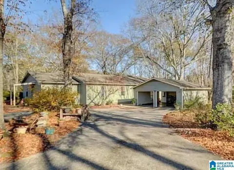 Exterior - 104 Adriane Dr, Clanton, AL 35045 photo 8 of 9