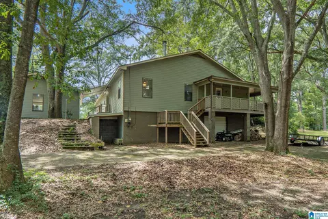 Exterior - 104 Adriane Dr, Clanton, AL 35045 photo 5 of 9