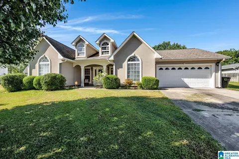 1535 Petrea Dr SE, Cullman, AL 35055
