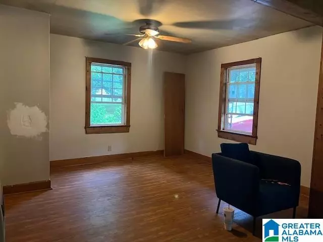 Living - 504 Lancaster St E, Talladega, AL 35160 photo 1 of 2