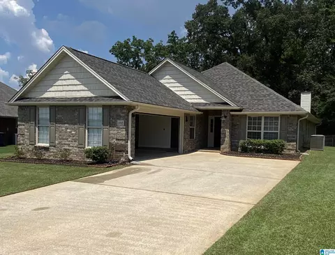 202 Stoney Trl, Maylene, AL 35114 photo 1