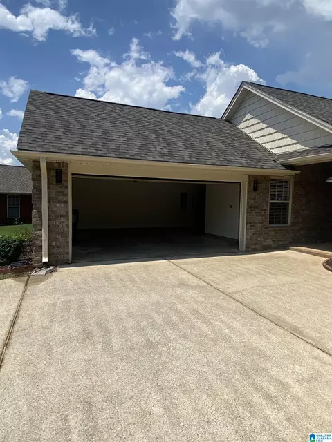 202 Stoney Trl, Maylene, AL 35114 photo 3