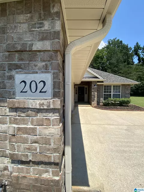 202 Stoney Trl, Maylene, AL 35114 photo 5