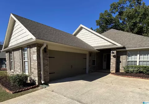 202 Stoney Trl, Maylene, AL 35114 photo 2