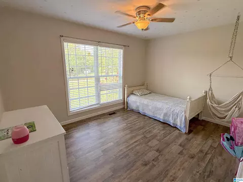 Bedroom - 91 Briarfield Rd, Warrior, AL 35180 photo 2 of 4