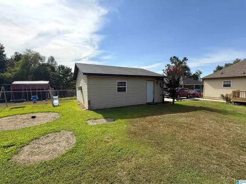 Exterior - 91 Briarfield Rd, Warrior, AL 35180 photo 7 of 9