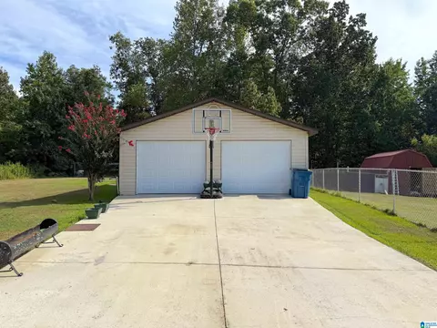 Exterior - 91 Briarfield Rd, Warrior, AL 35180 photo 5 of 9