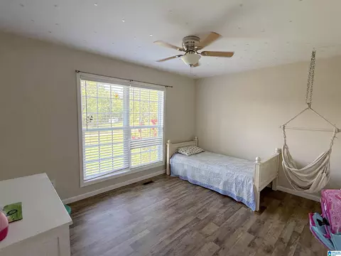 Bedroom - 91 Briarfield Rd, Warrior, AL 35180 photo 1 of 4