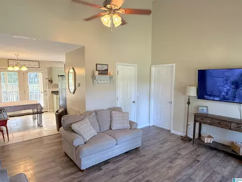 Living - 91 Briarfield Rd, Warrior, AL 35180 photo 1 of 1
