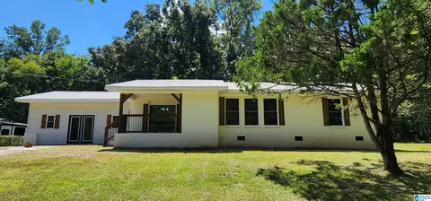912 Wana Ave, Weaver, AL 36277