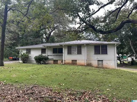 215 2nd Ave, Midfield, AL 35228