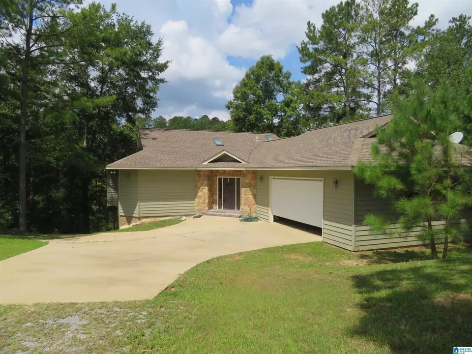 Exterior - 290 Paint Creek Overlook, Sylacauga, AL 35151 photo 2 of 9