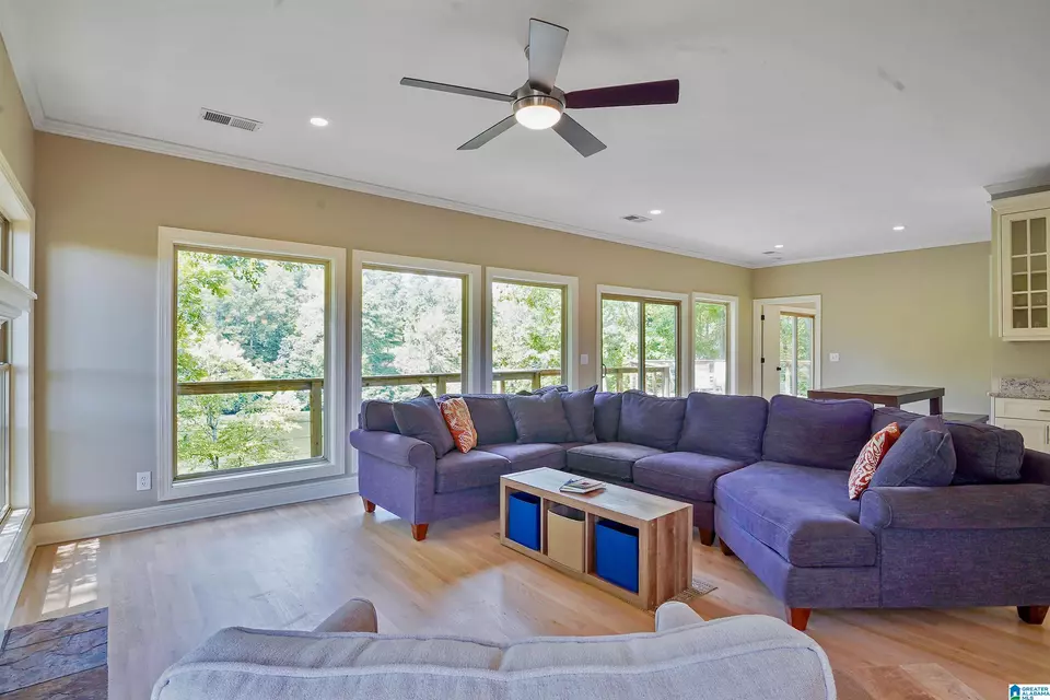 Living - 290 Paint Creek Overlook, Sylacauga, AL 35151 photo 1 of 9