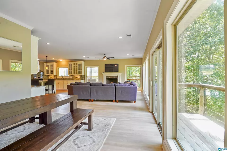 Dining - 290 Paint Creek Overlook, Sylacauga, AL 35151 photo 3 of 3