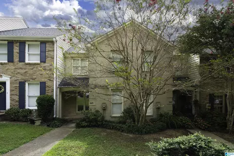 1645 Ashwood Ln, Homewood, AL 35209