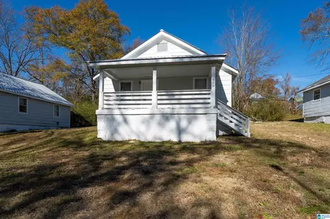 910 D St, Jasper, AL 35501