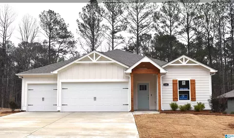 126 Townmoor Ln, Sterrett, AL 35147