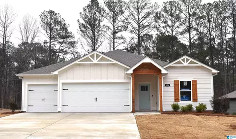 126 Townmoor Ln, Sterrett, AL 35147