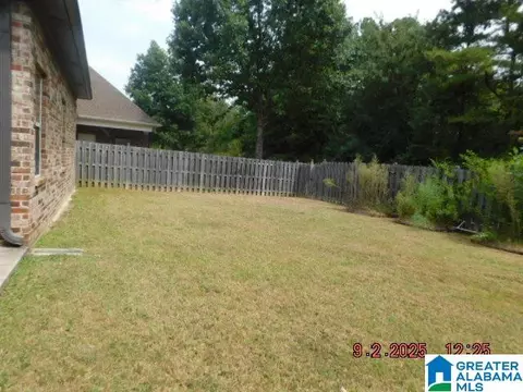 252 Lacey Ave, Maylene, AL 35114 photo 2