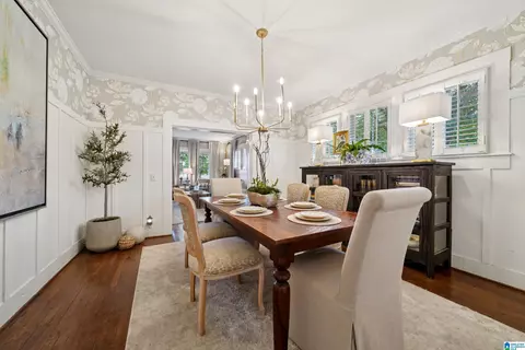 Dining - 400 4th Ave, Oneonta, AL 35121 photo 1 of 2