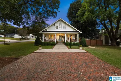 Exterior - 400 4th Ave, Oneonta, AL 35121 photo 18 of 30