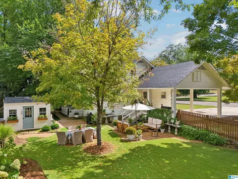 Exterior - 400 4th Ave, Oneonta, AL 35121 photo 7 of 30