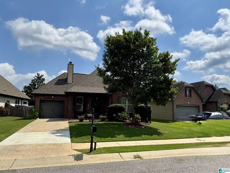 Exterior - 1291 Washington Dr, Moody, AL 35004 photo 2 of 6