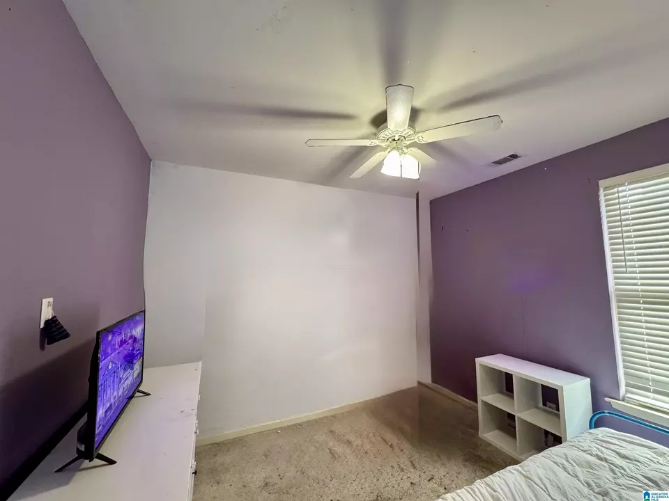 Bedroom - 1291 Washington Dr, Moody, AL 35004 photo 3 of 4