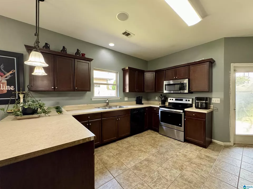 Kitchen - 1291 Washington Dr, Moody, AL 35004 photo 1 of 2