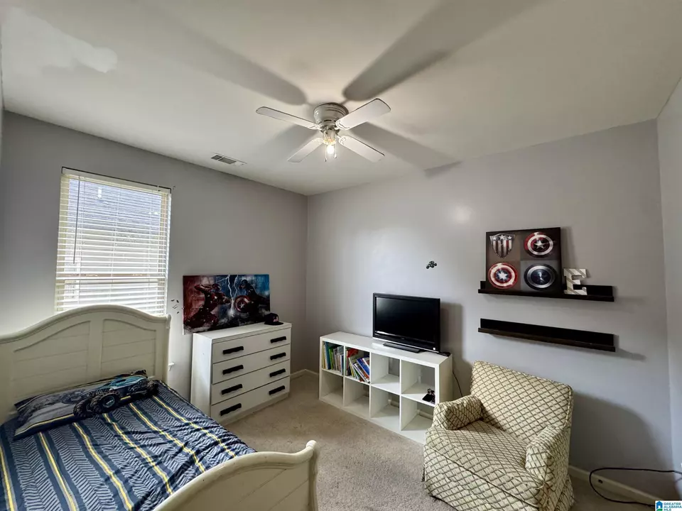 Bedroom - 1291 Washington Dr, Moody, AL 35004 photo 4 of 4