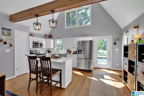Kitchen - 100 Cape Cod Cir, Alabaster, AL 35007 photo 2 of 4