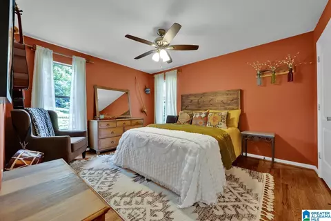 Bedroom - 100 Cape Cod Cir, Alabaster, AL 35007 photo 4 of 4