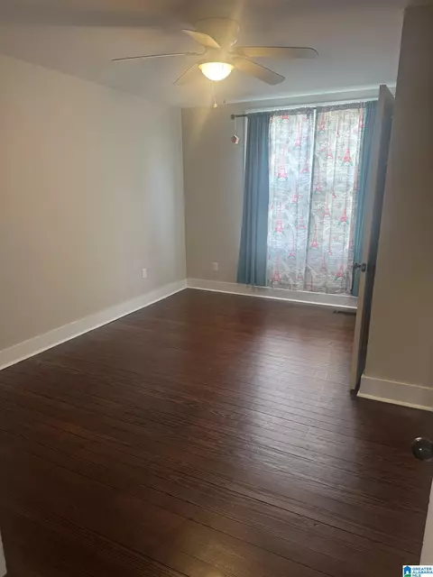 Bedroom - 720 1st Ave, Oneonta, AL 35121 photo 1 of 2