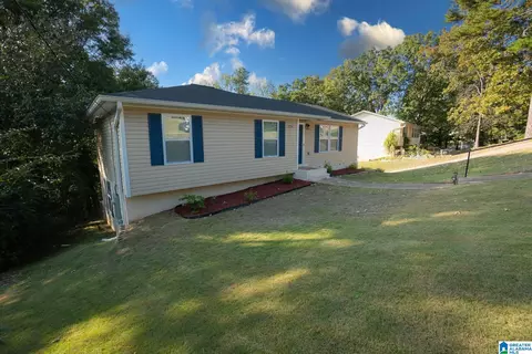 2724 NE 7th Pl, Center Point, AL 35215