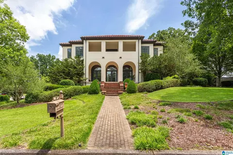 387 Buckner Cir, Anniston, AL 36205